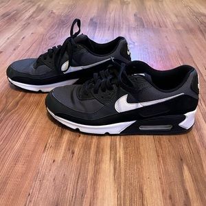 Nike Air Max 90